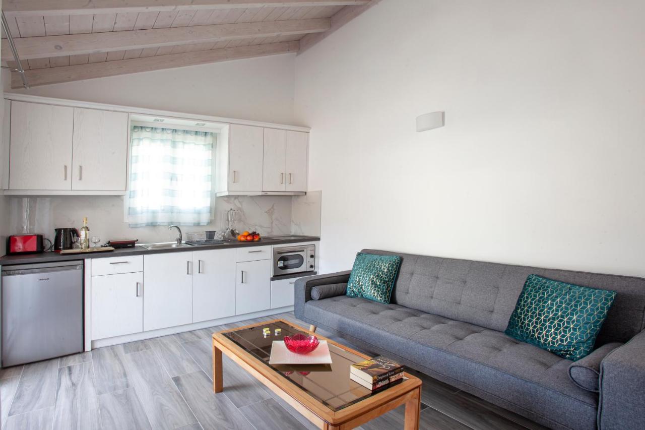 Antonis Apartments Kassiopi Ngoại thất bức ảnh